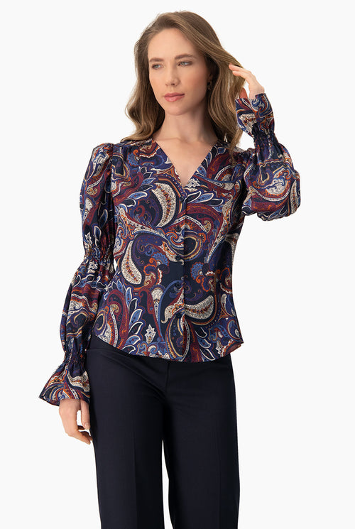 Blusa estampada de escote V con botones y mangas largas