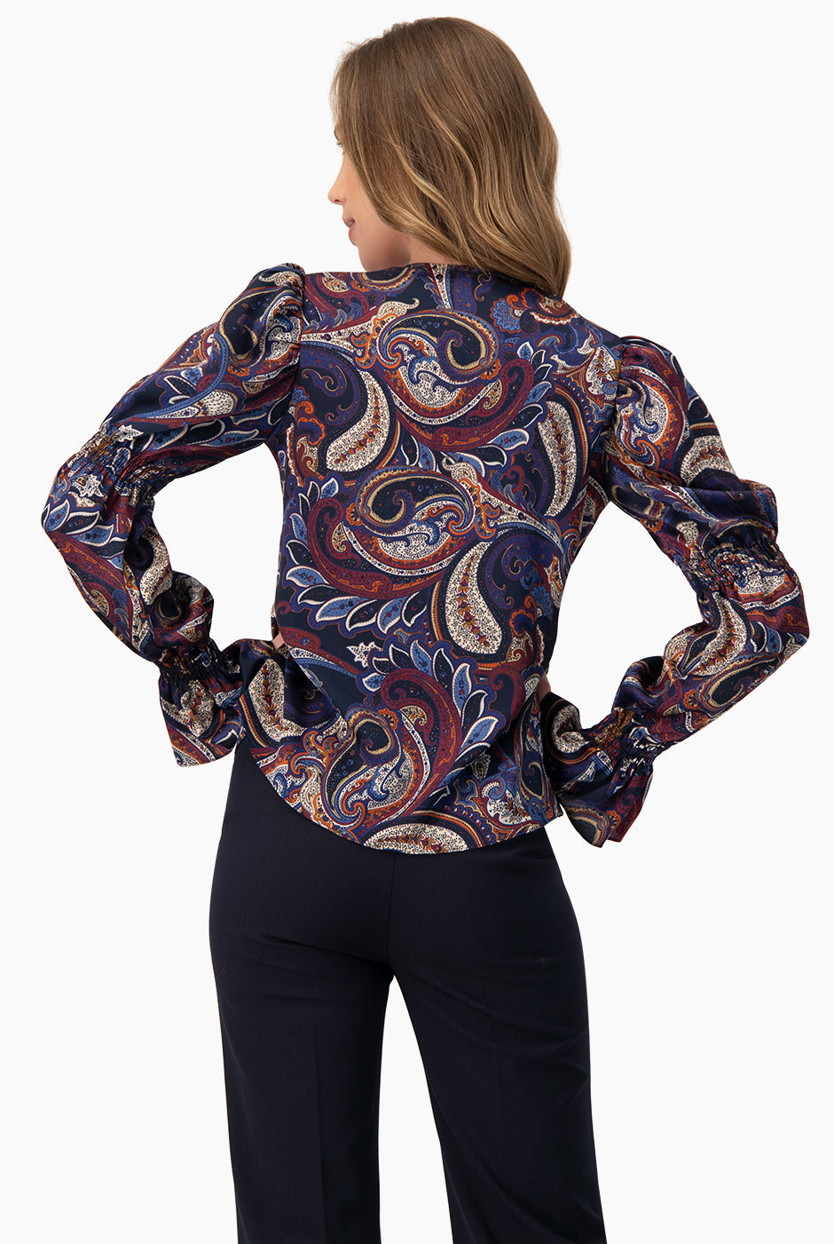 Blusa estampada de escote V con botones y mangas largas